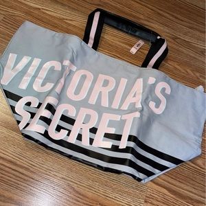 NWT Victoria secret tote
